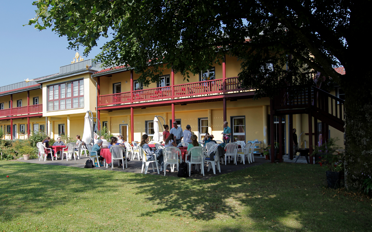 Institut unterstützen